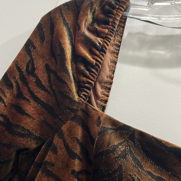 NWT Le Lis Tiger Print Long Sleeve Mini Dress Sz S - Picture 4 of 9